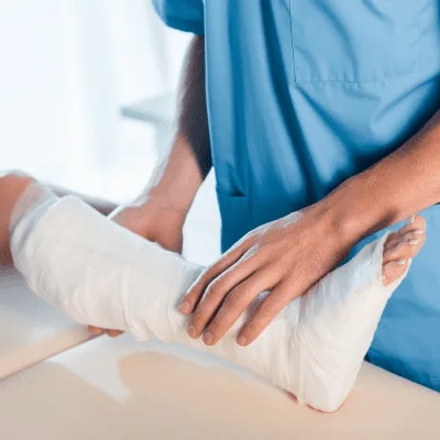 Consulta para tratamiento de hernias de disco y problemas de columna